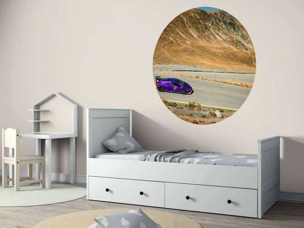 Lamborghini Huracán on mountain pass