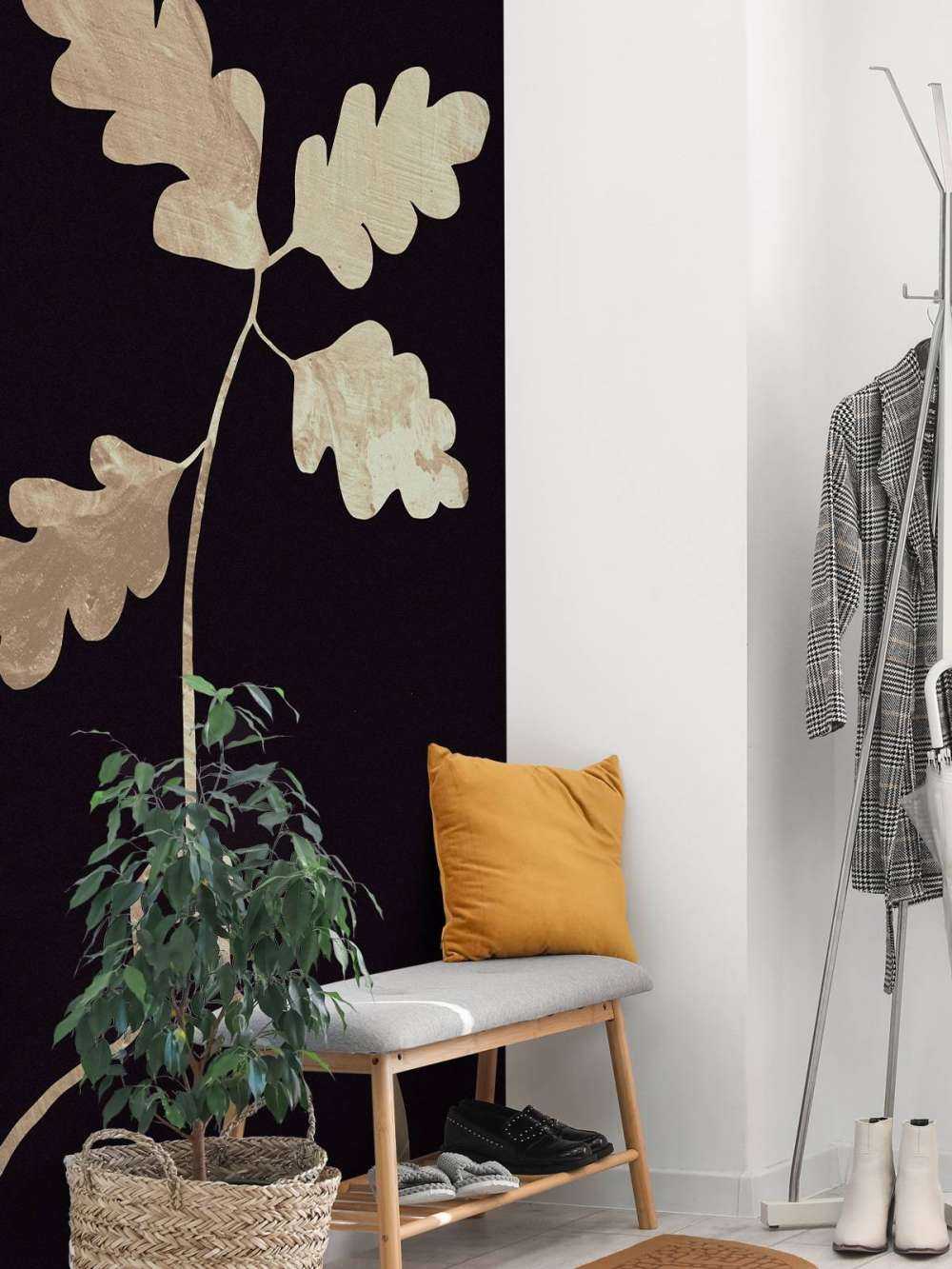 Leaves in vase_gold