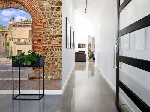 Passage with double arch
