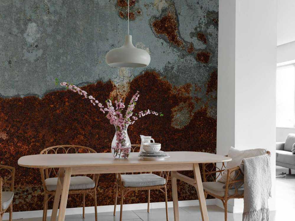Rusty structure