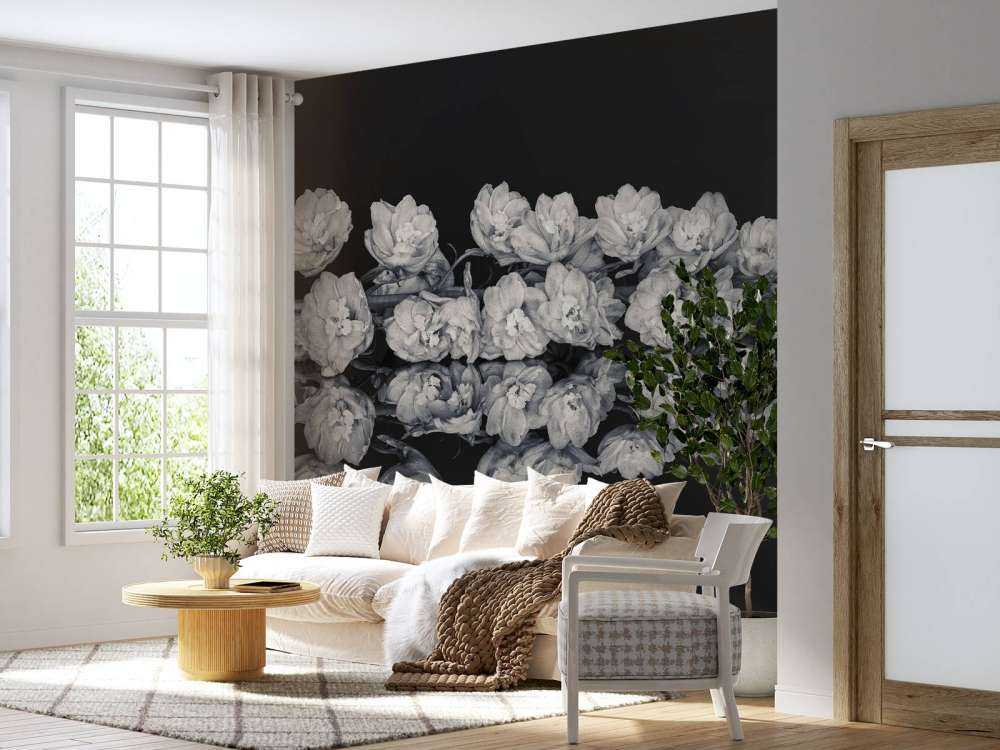 Weerspiegeling bloemen zwart-wit