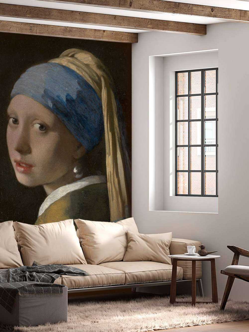 Girl with the pearl