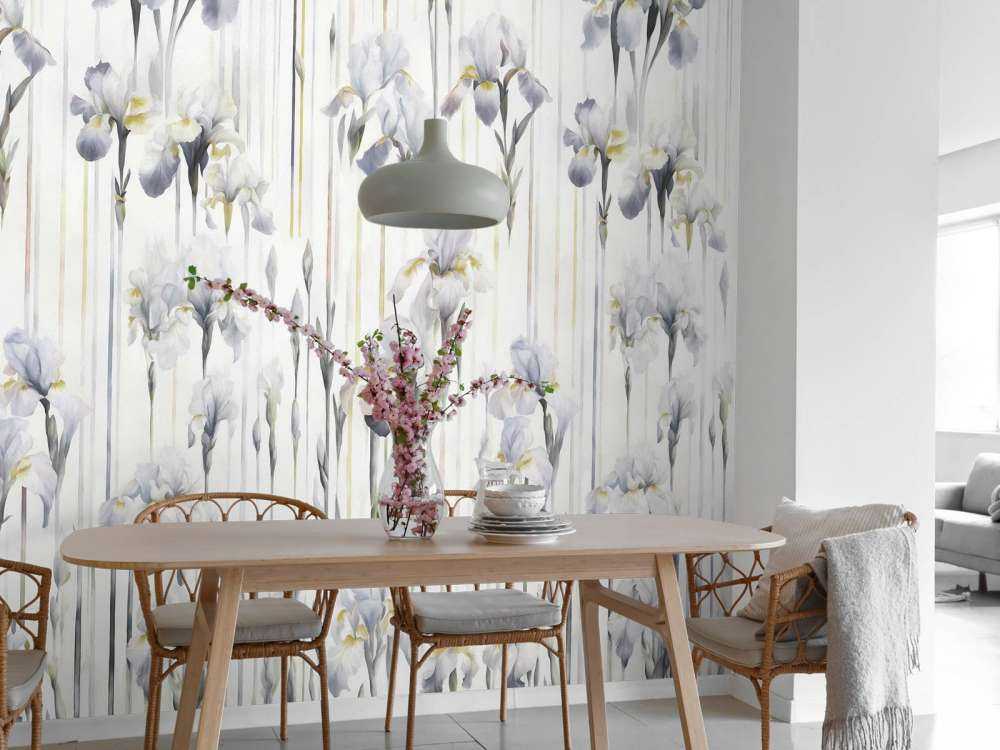 Irises and Stripes Seamless Gray