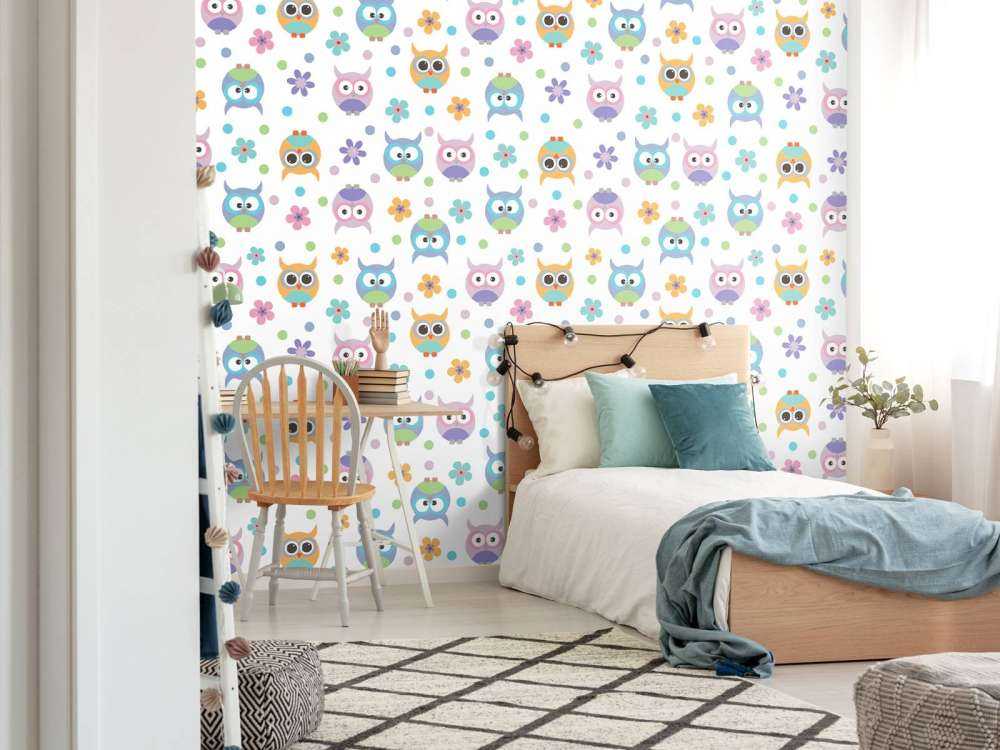 Wallpaper with owls