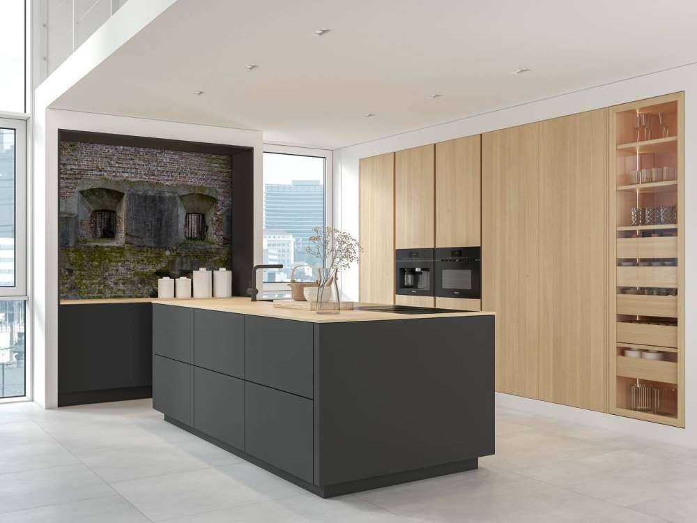 Weathered wall with 2 niches