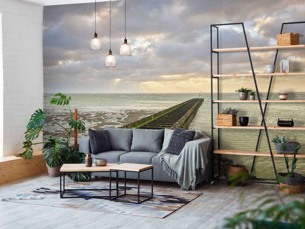 Golfbreker aan de kust