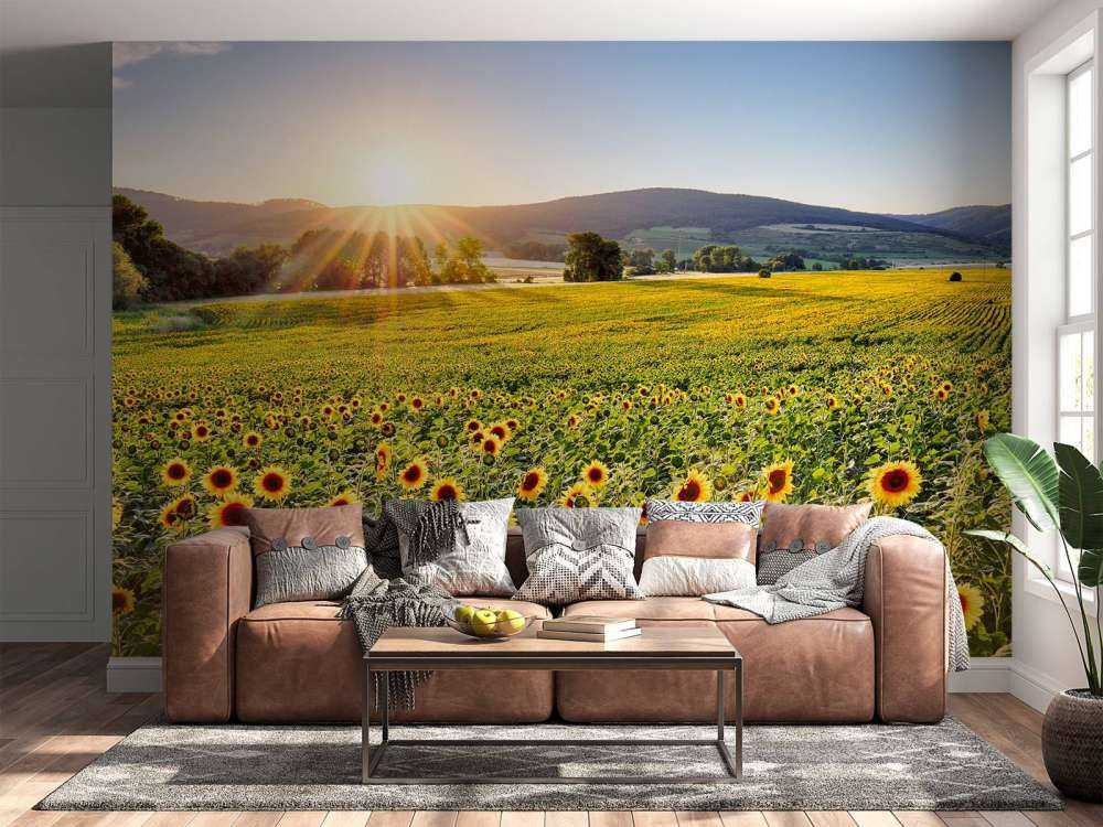 Berglandschap met zonnebloemen