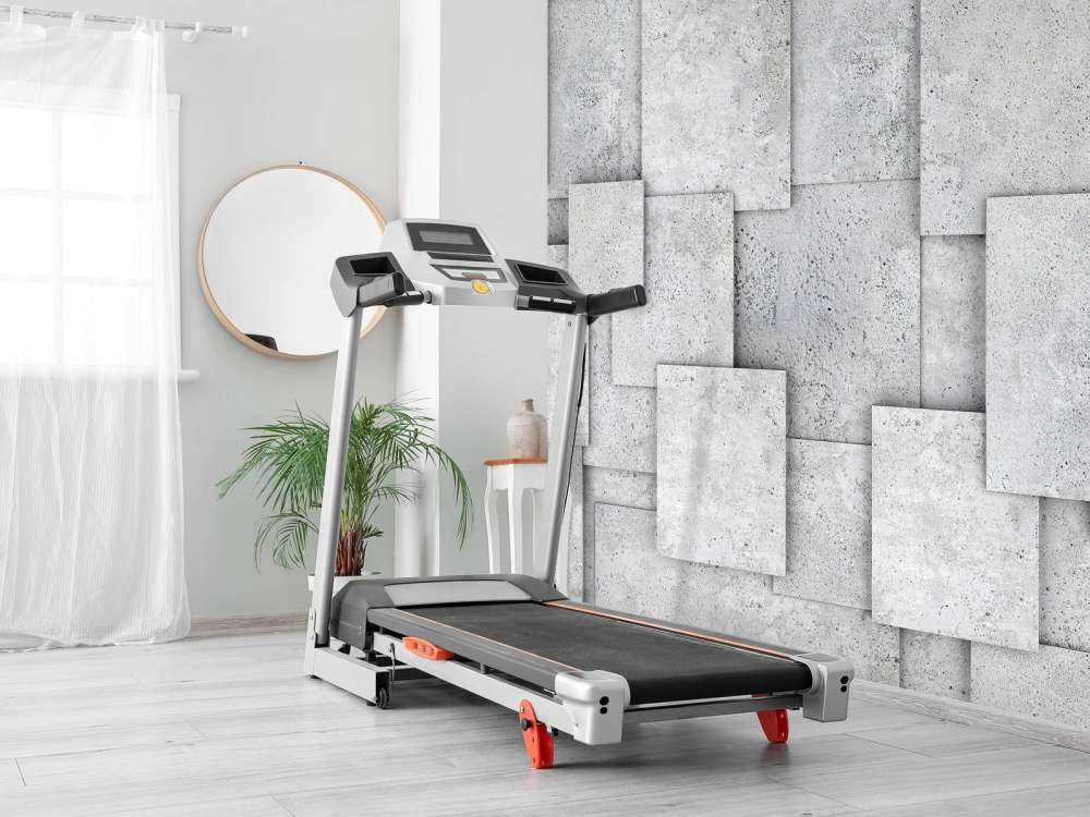 Square tiles in 3D
