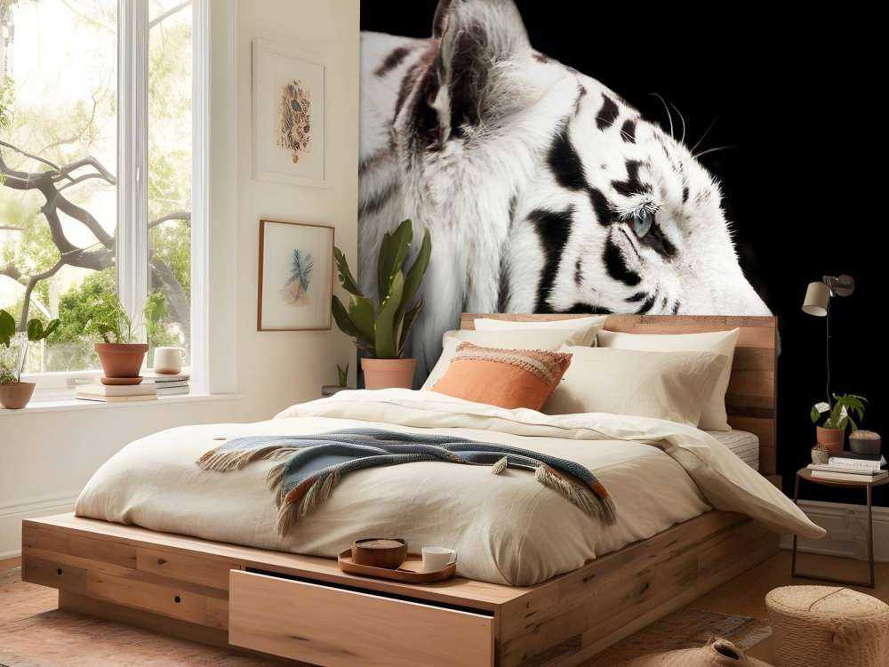 Witte tijger op zwarte achtergrond