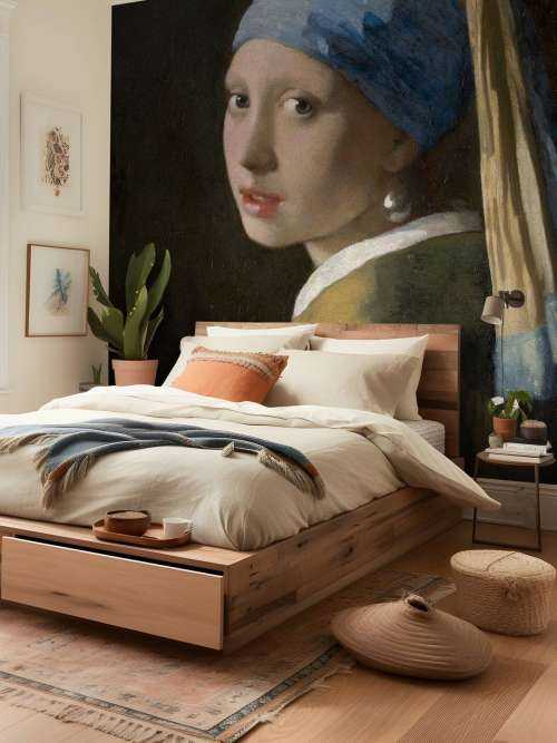 Girl with the pearl