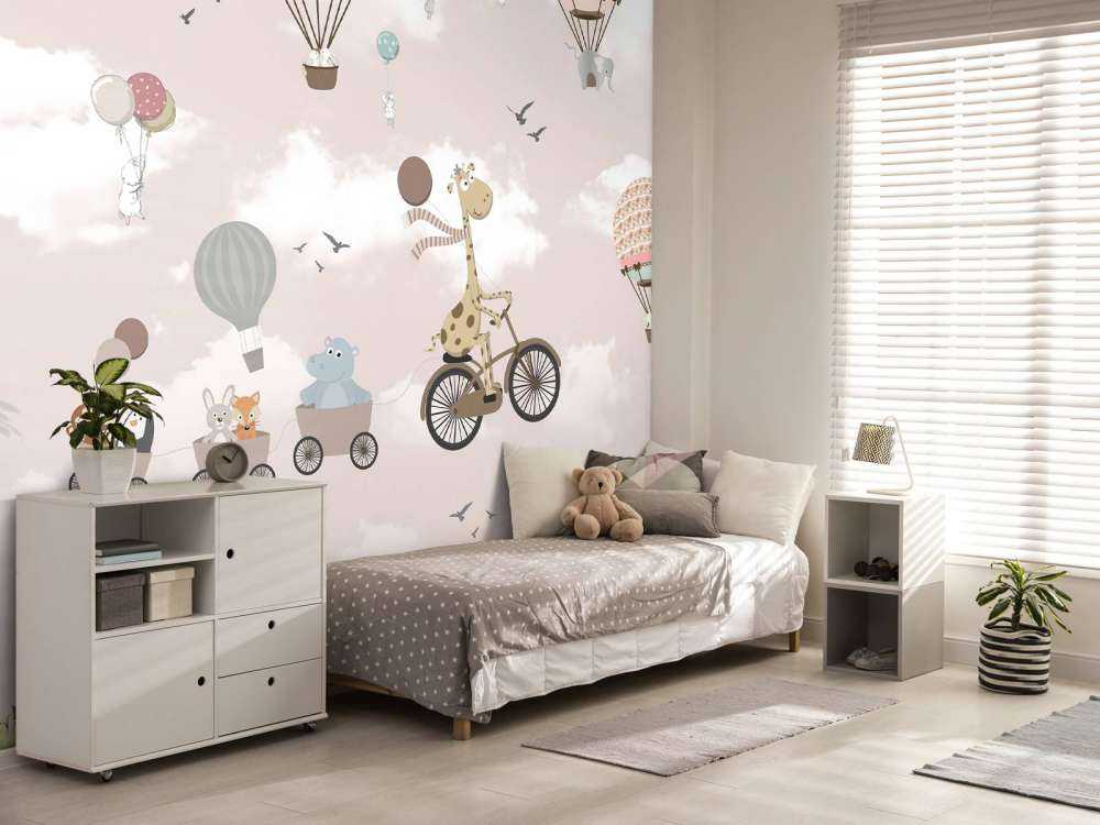 Floating animals