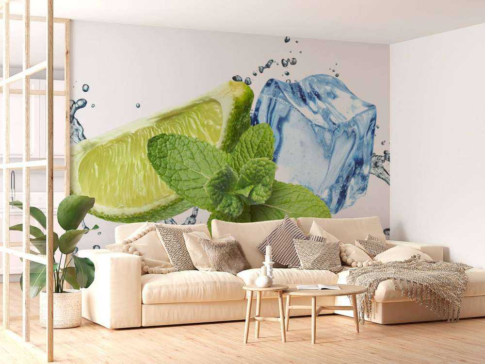 Splashing water with mint and lime