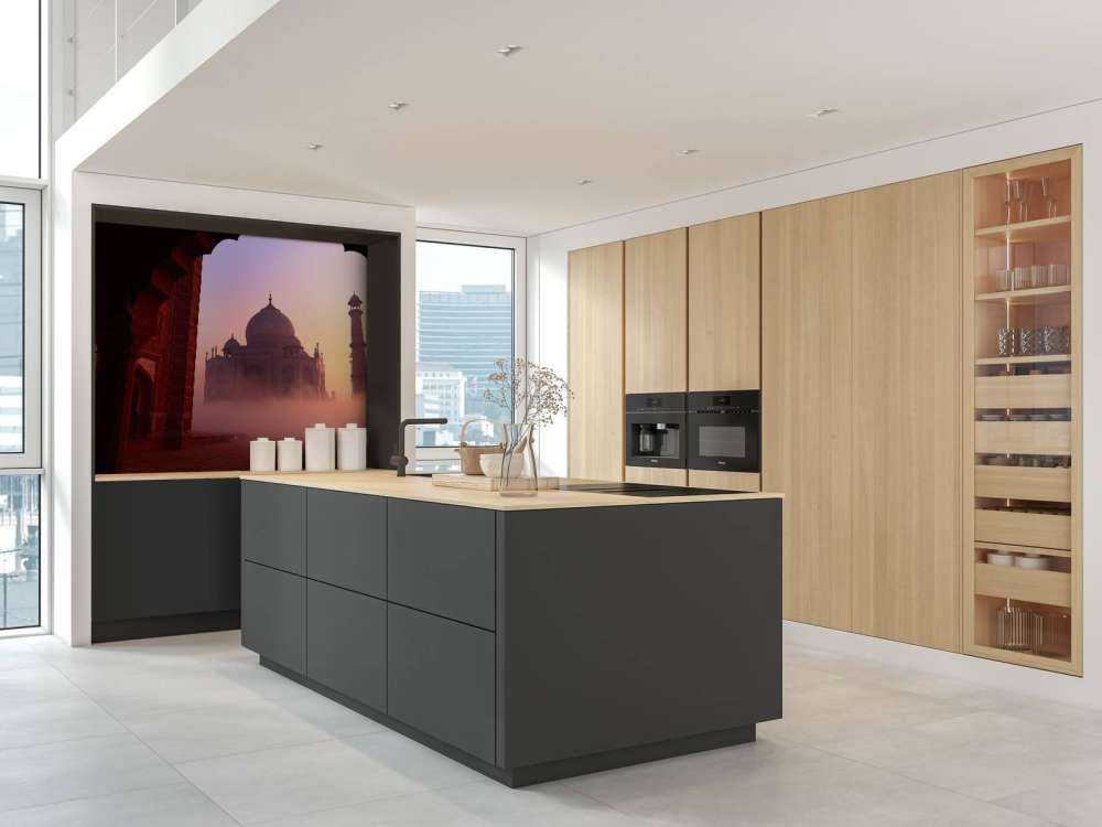 Taj Mahal at sunrise