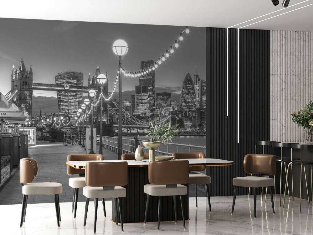 The road to Tower Bridge