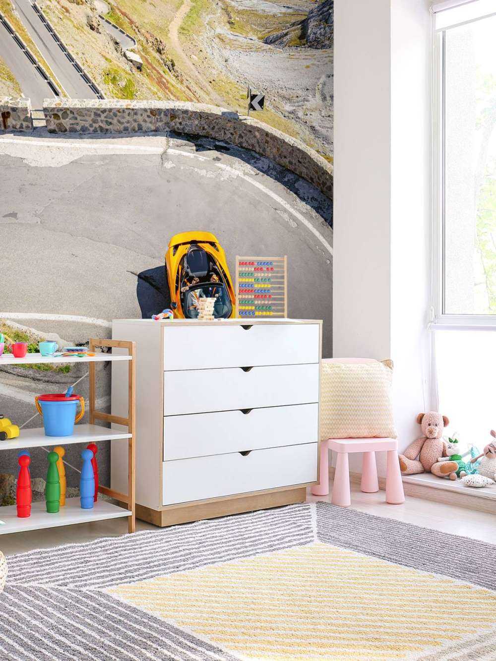 McLaren on Stelviopas - color