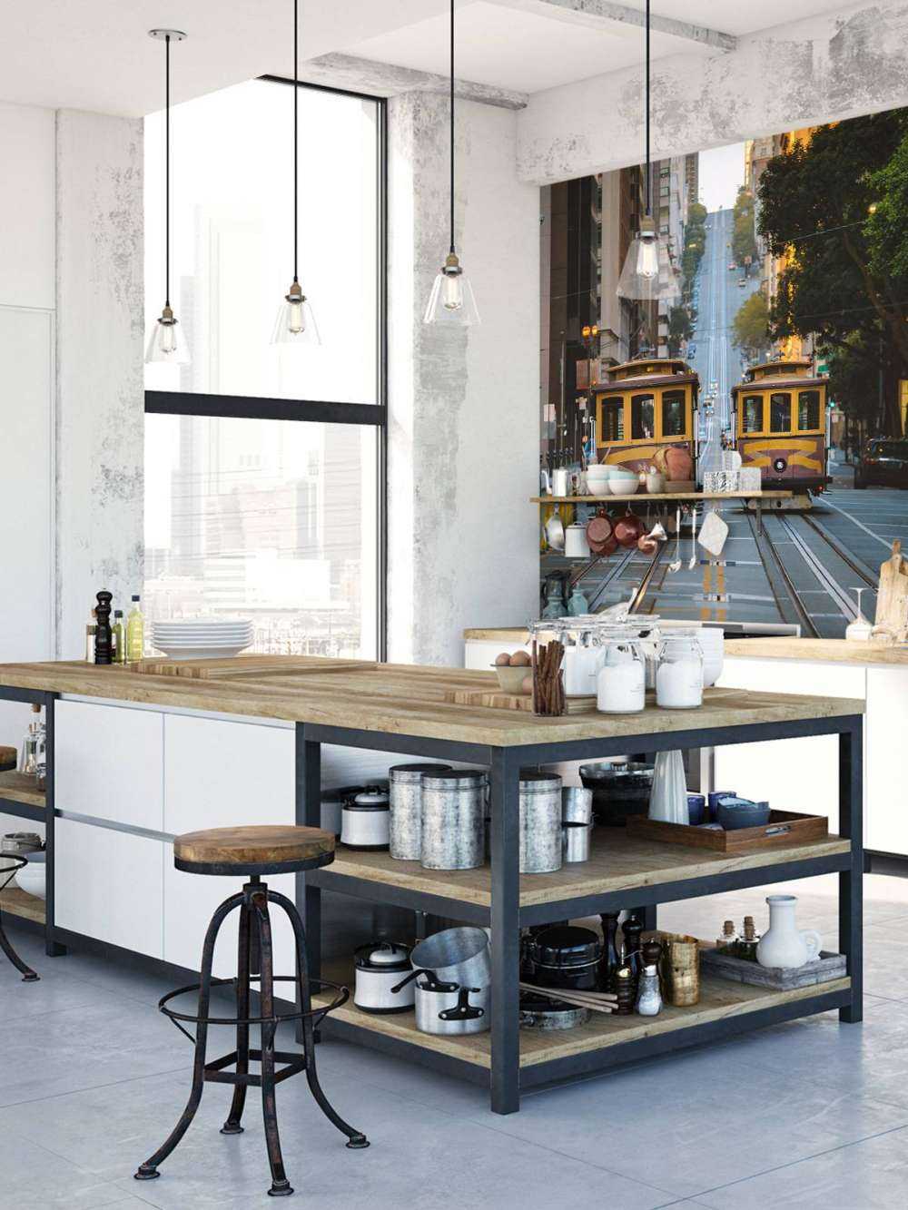 Yellow trams in San Francisco USA