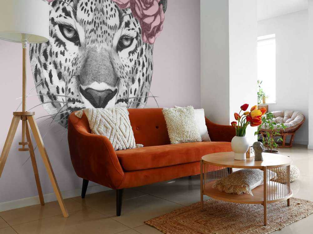 Leopard with pink flowers
