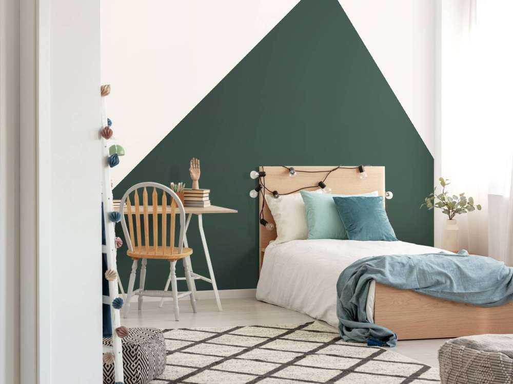 Triangle, dark green