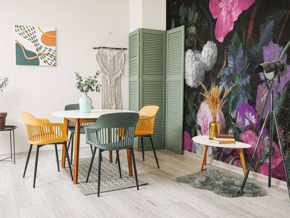 Baroque flowers still life - moody pink