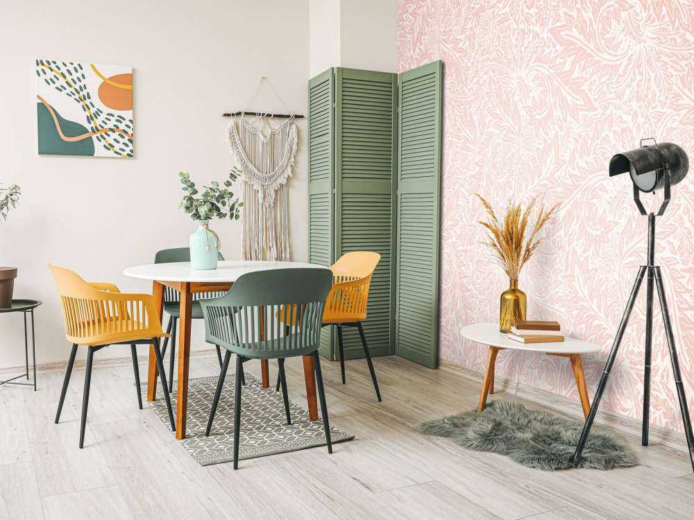 Morris Florals & Leaves - peach fuzz