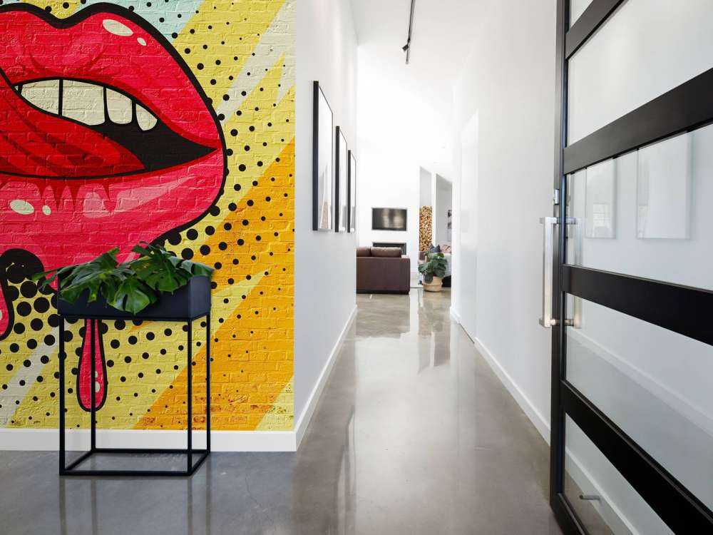 Graffiti of mouth