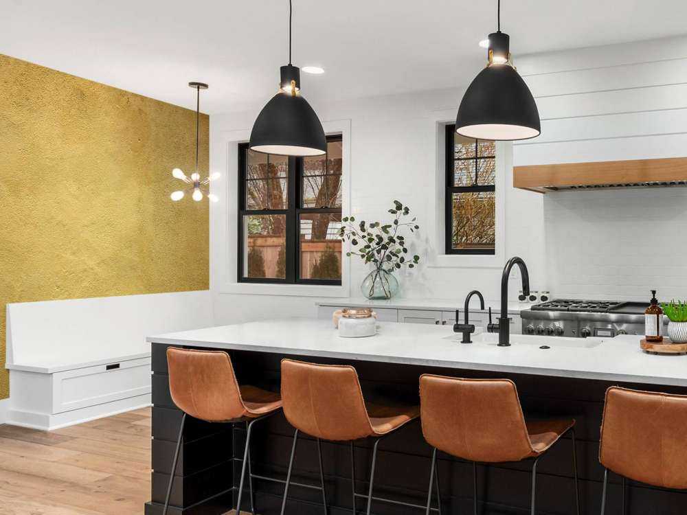 Wall in ochre yellow