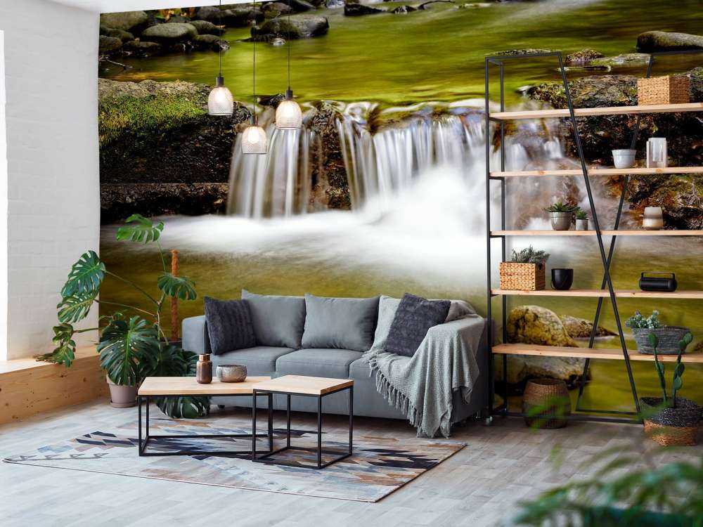 Detailed small waterfall