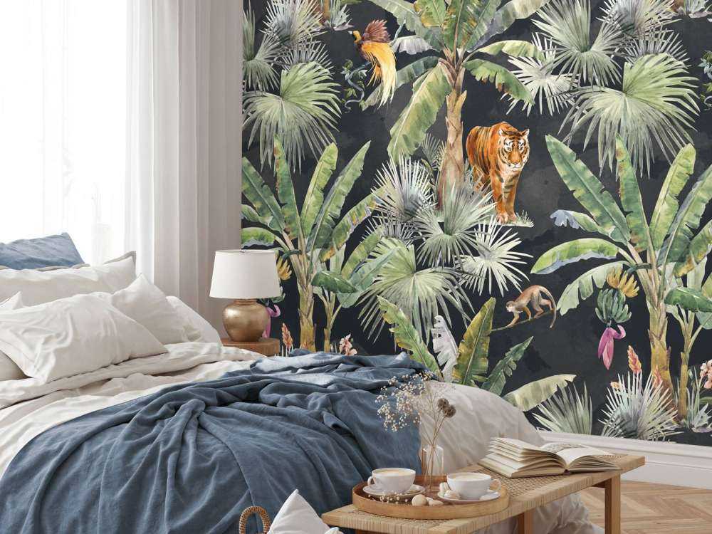 Palms and jungle animals