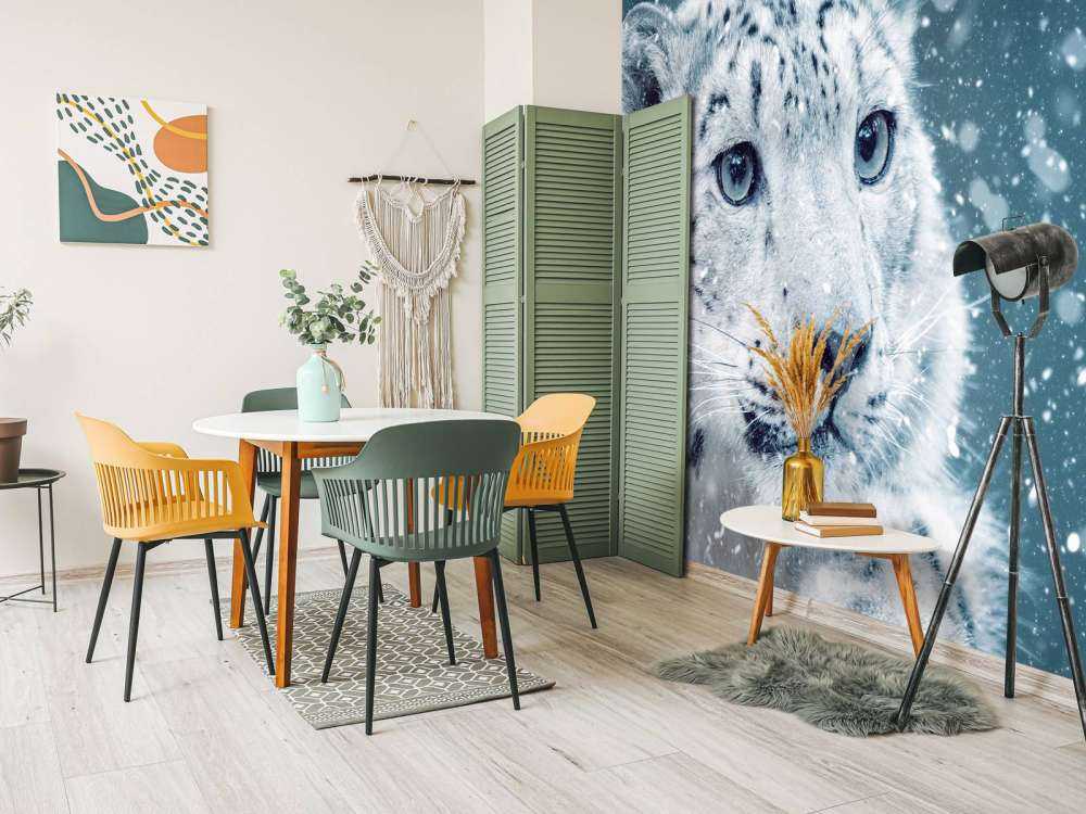 Snow leopard dining online chairs