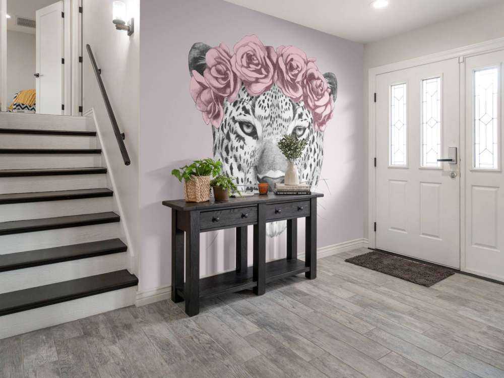 Leopard with pink flowers