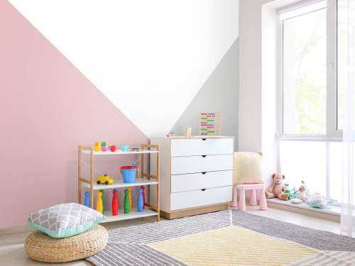Pink and grey triangles
