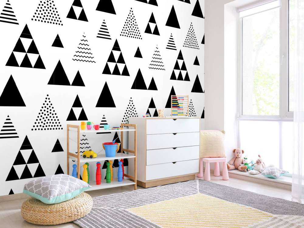 Triangles in black and white