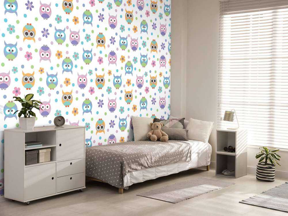 Wallpaper with owls