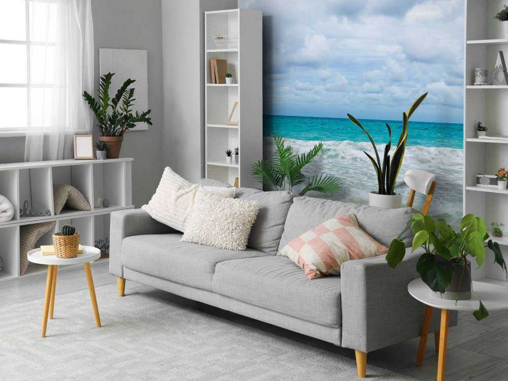 Wavy sea