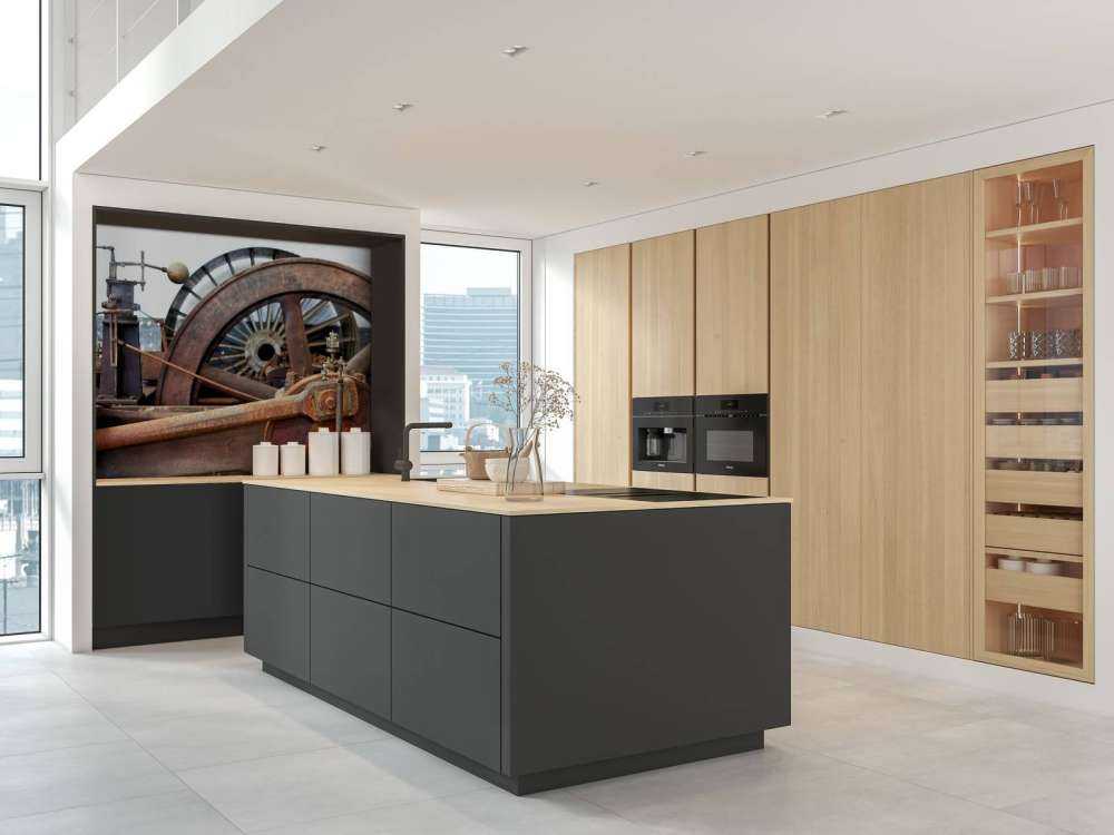 Part of a drive line of a steam engine (B) 