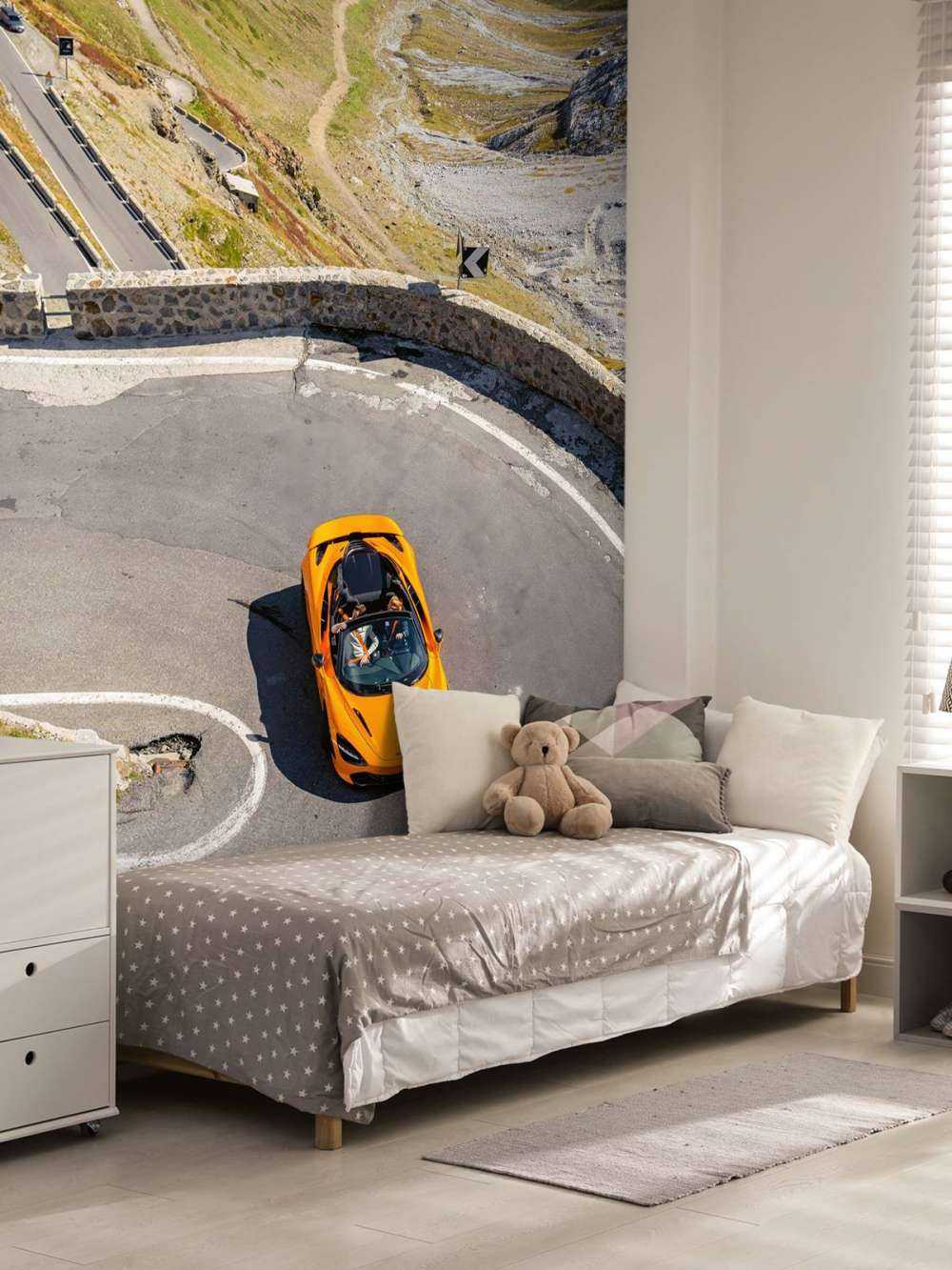 McLaren on Stelviopas - color