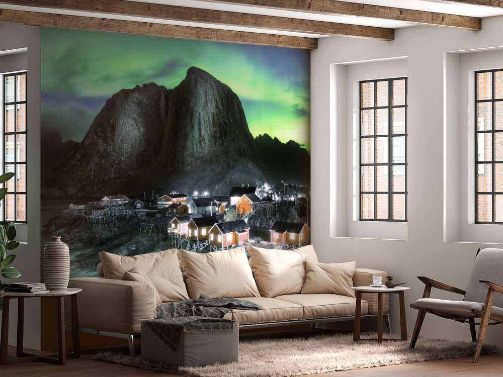 Northern lights above Hamnøy