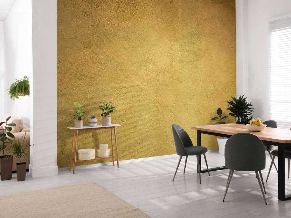 Wall in ochre yellow