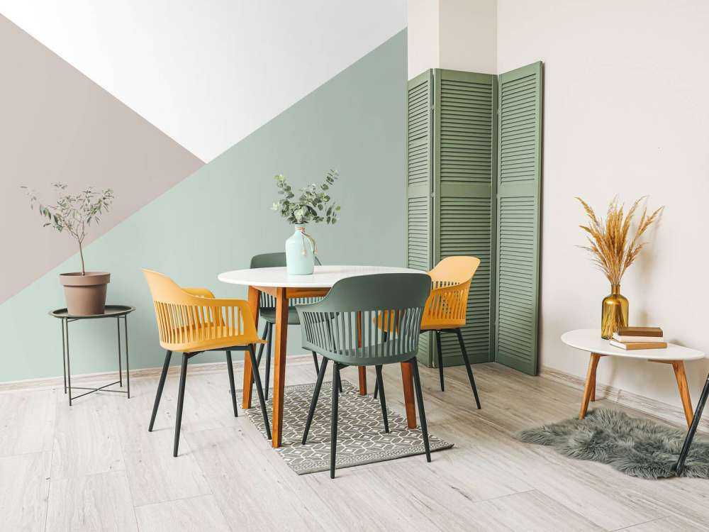 Pastel coloured triangles