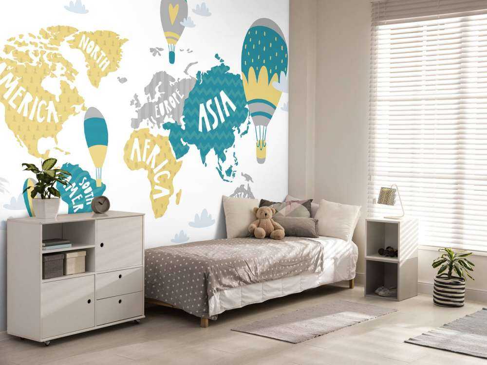 World map with balloons