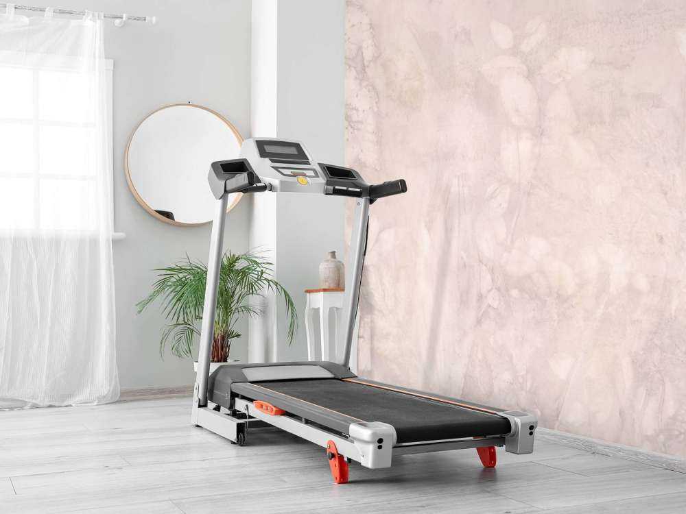 Wild bramble and plantain - dream world in watercolor