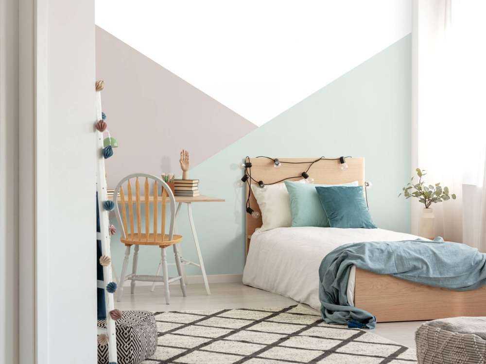 Pastel coloured triangles