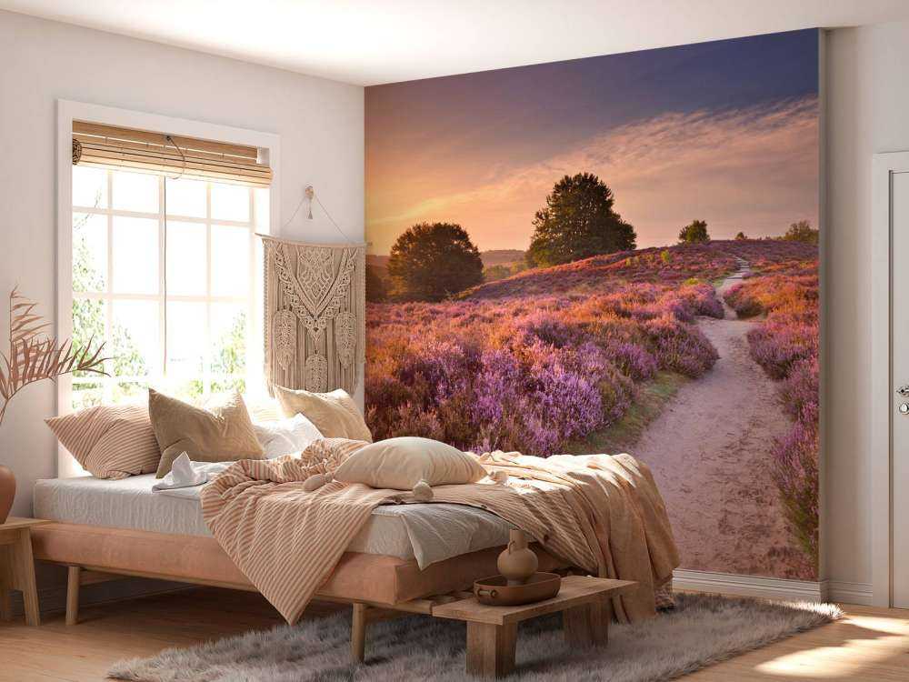 Pad met veel bloemen