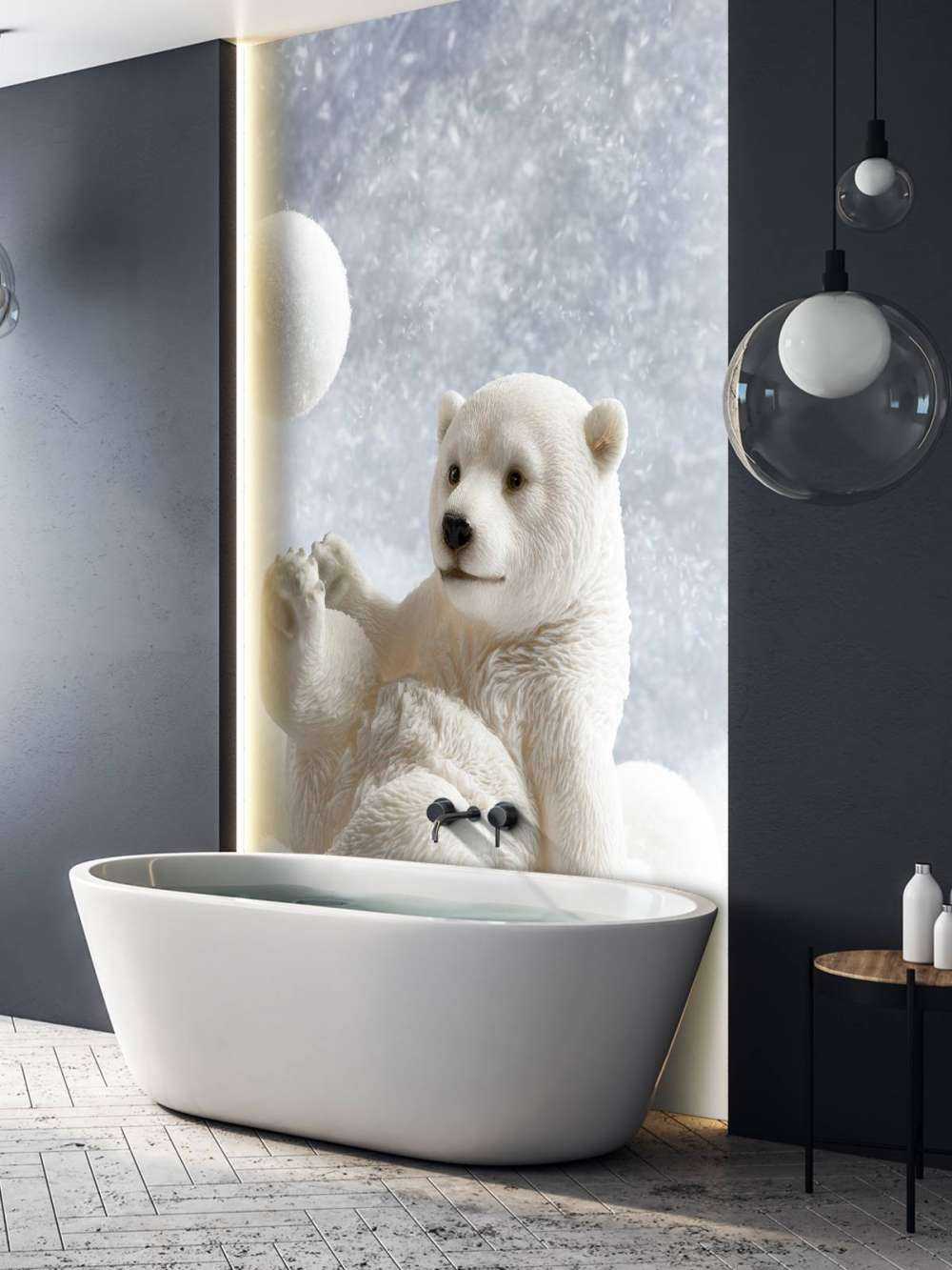 Een ijsbeer speelt met een sneeuwbal