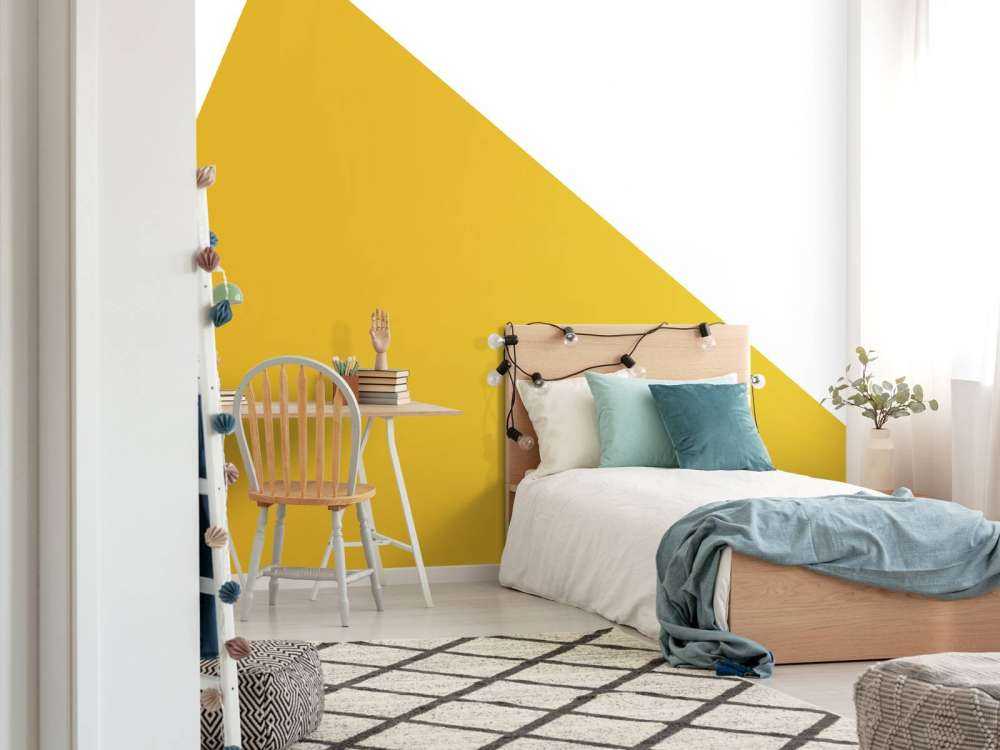 Triangle, ochre yellow