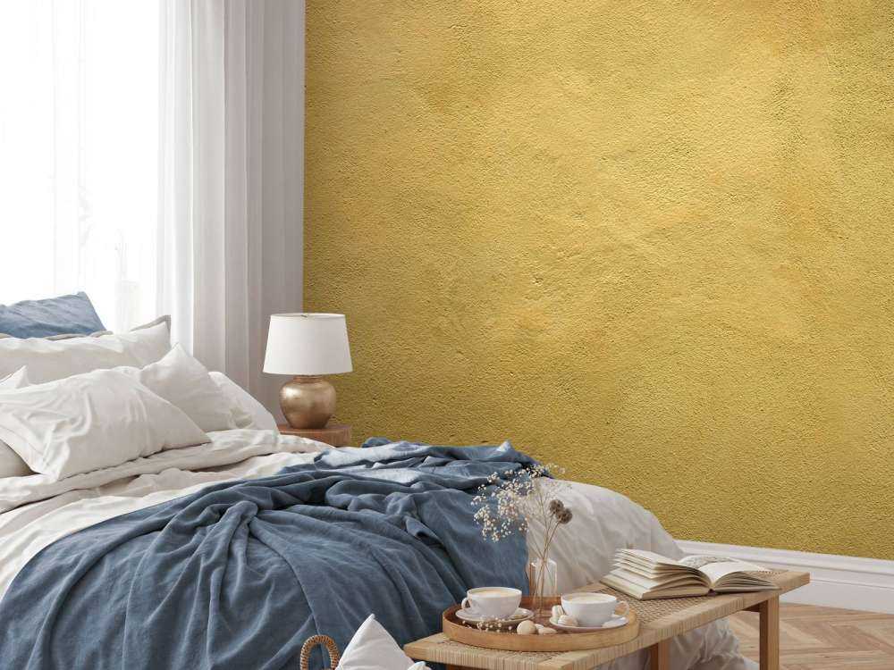 Wall in ochre yellow