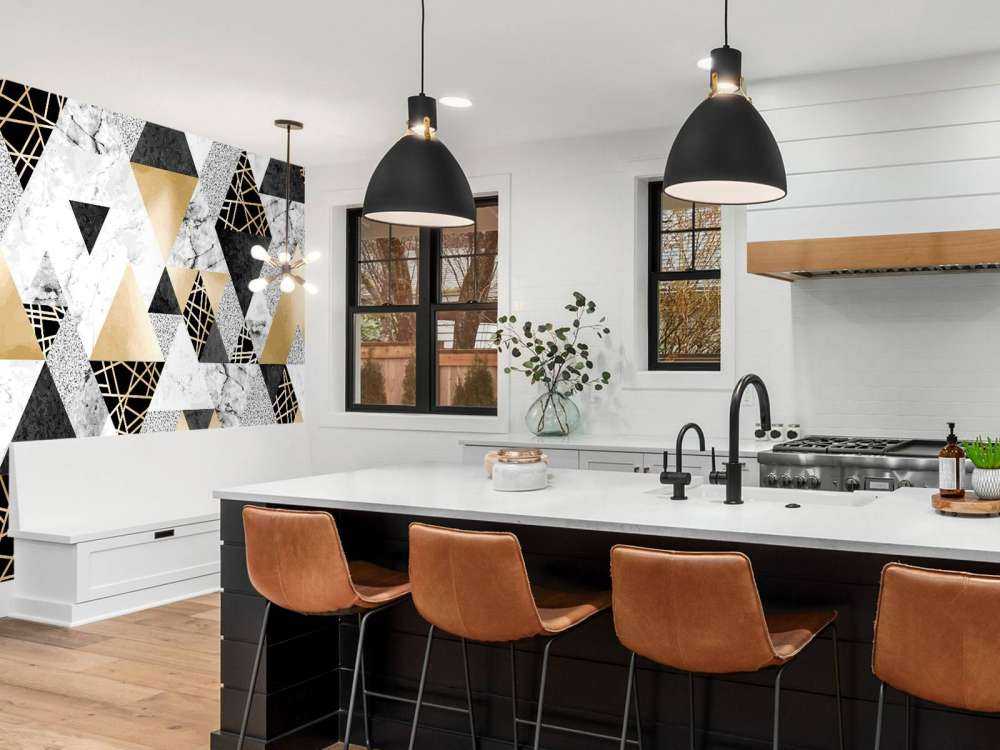 Marble triangles with gold