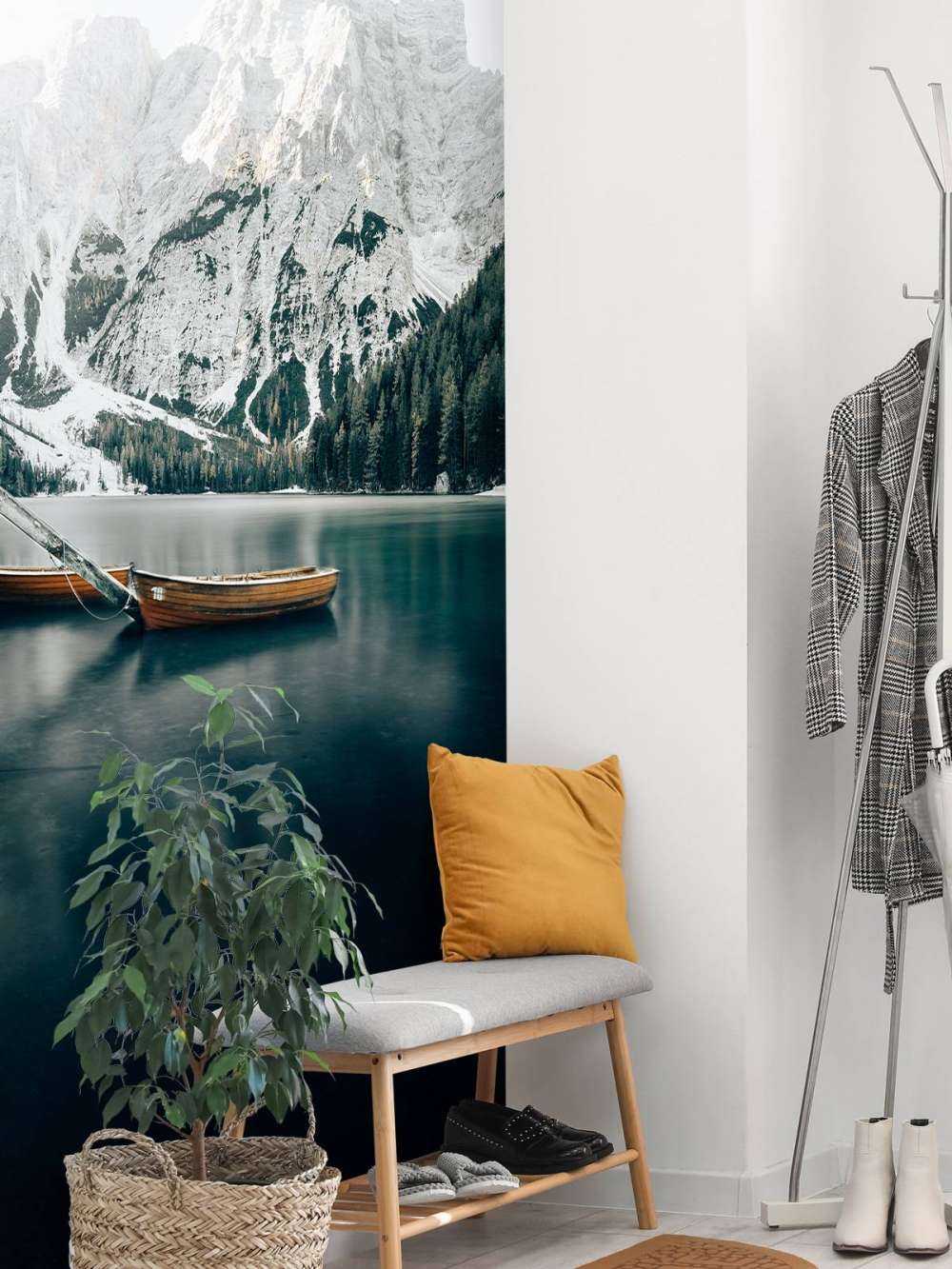 A frozen Lago di Braises