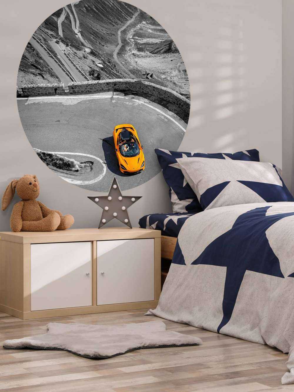 McLaren on Stelviopas - spot color