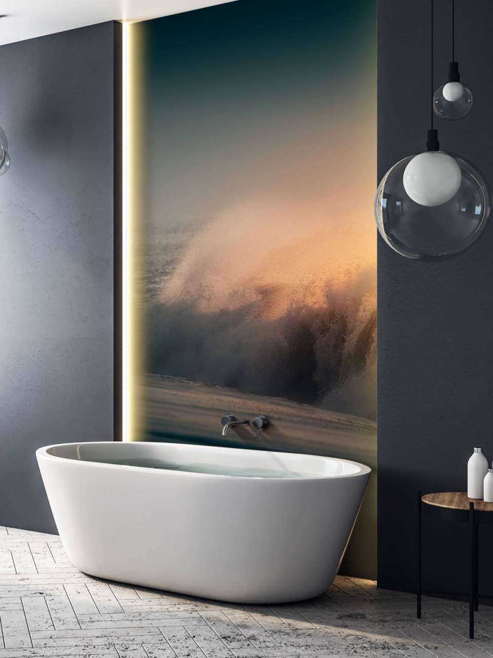 Breaking waves on the beach